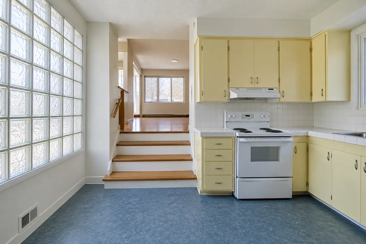 Kitchen renovation details from Brampton, Ontario.