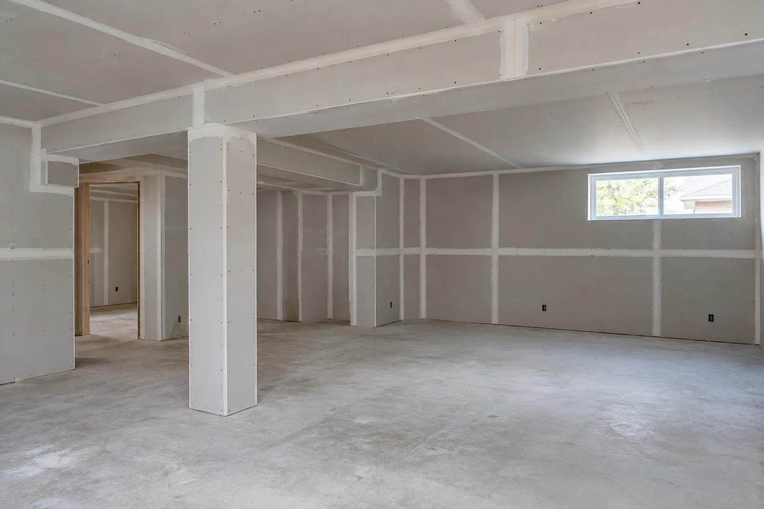 Drywall repair and finishing in Brantford, Ontario.